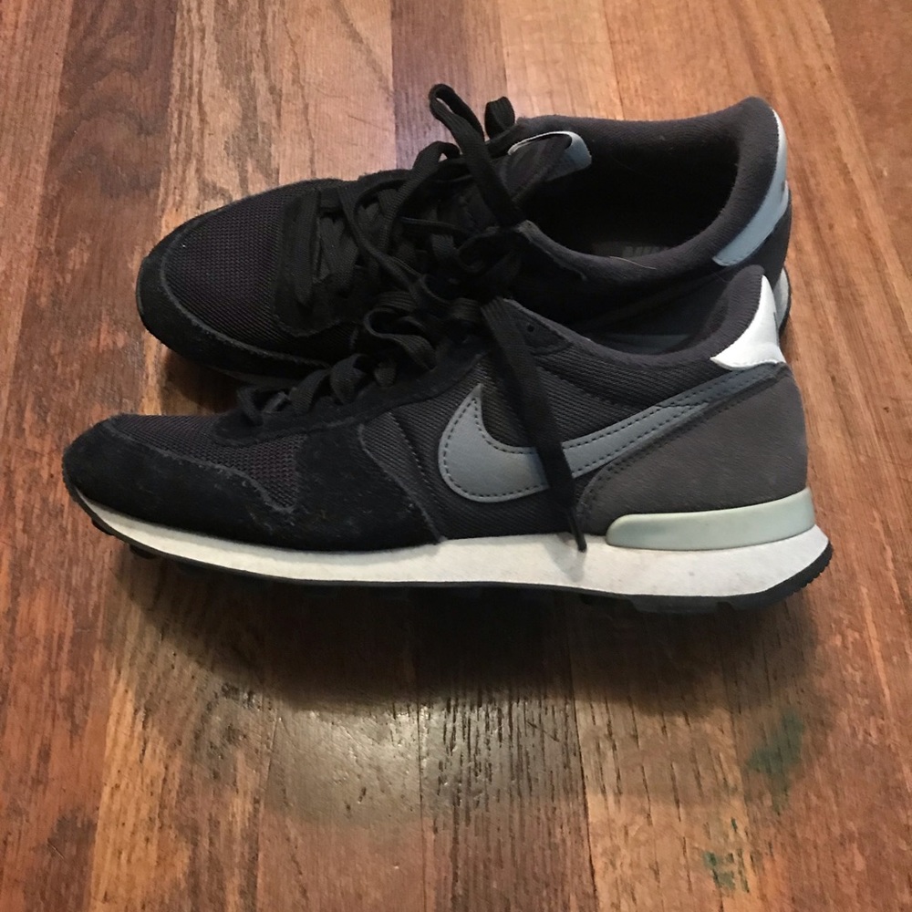 Nike Internationalists